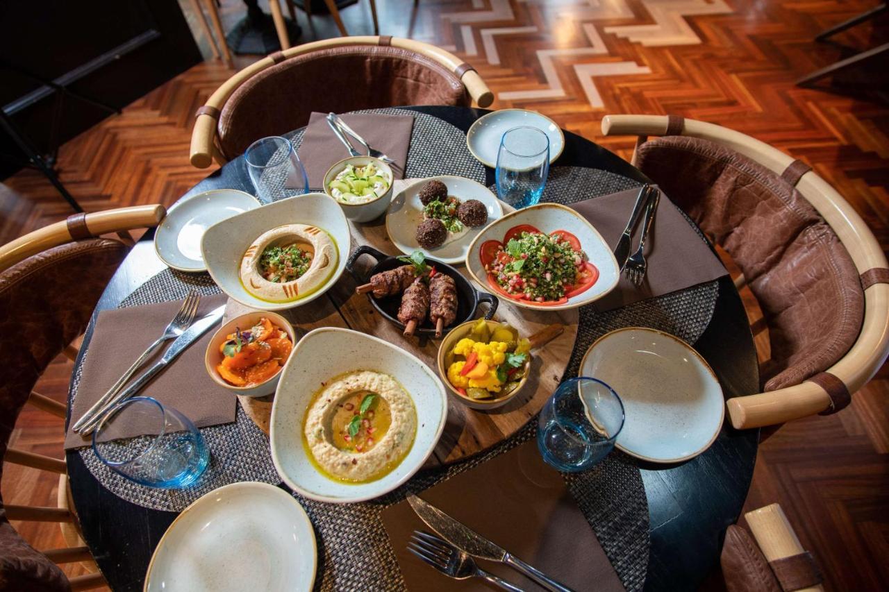 Park Inn By Radisson Bucharest Hotel & Residence Esterno foto