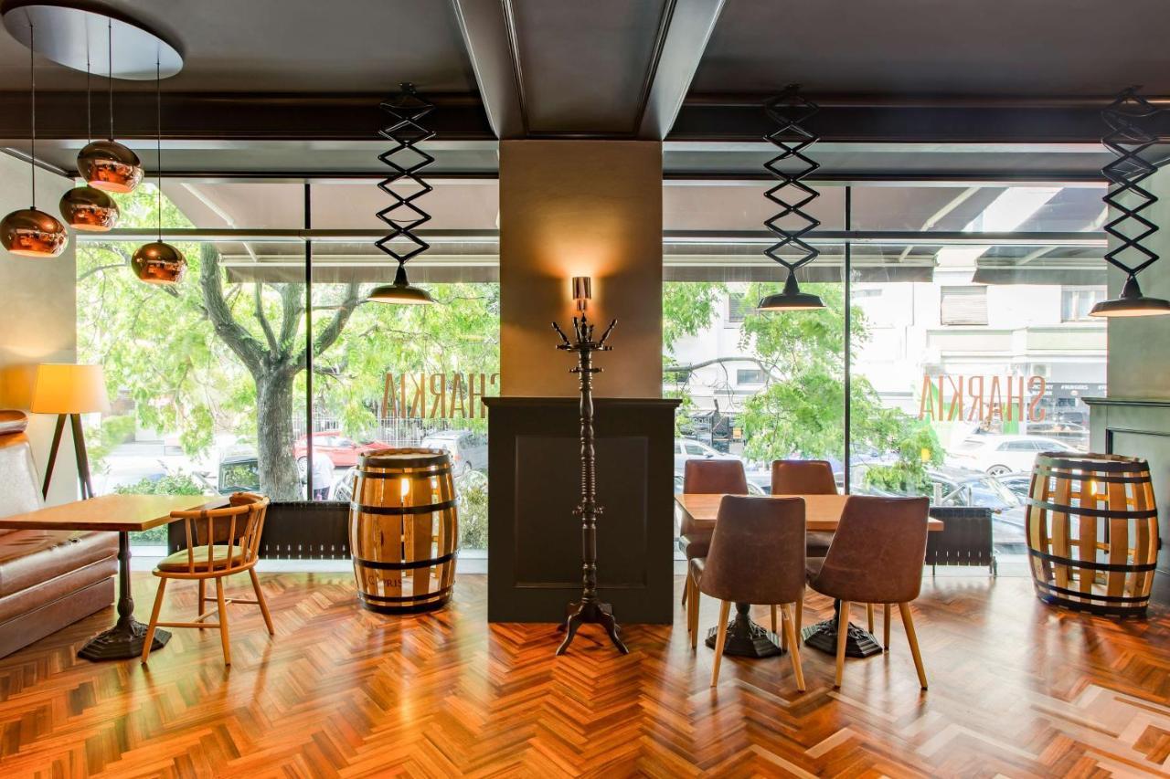 Park Inn By Radisson Bucharest Hotel & Residence Esterno foto