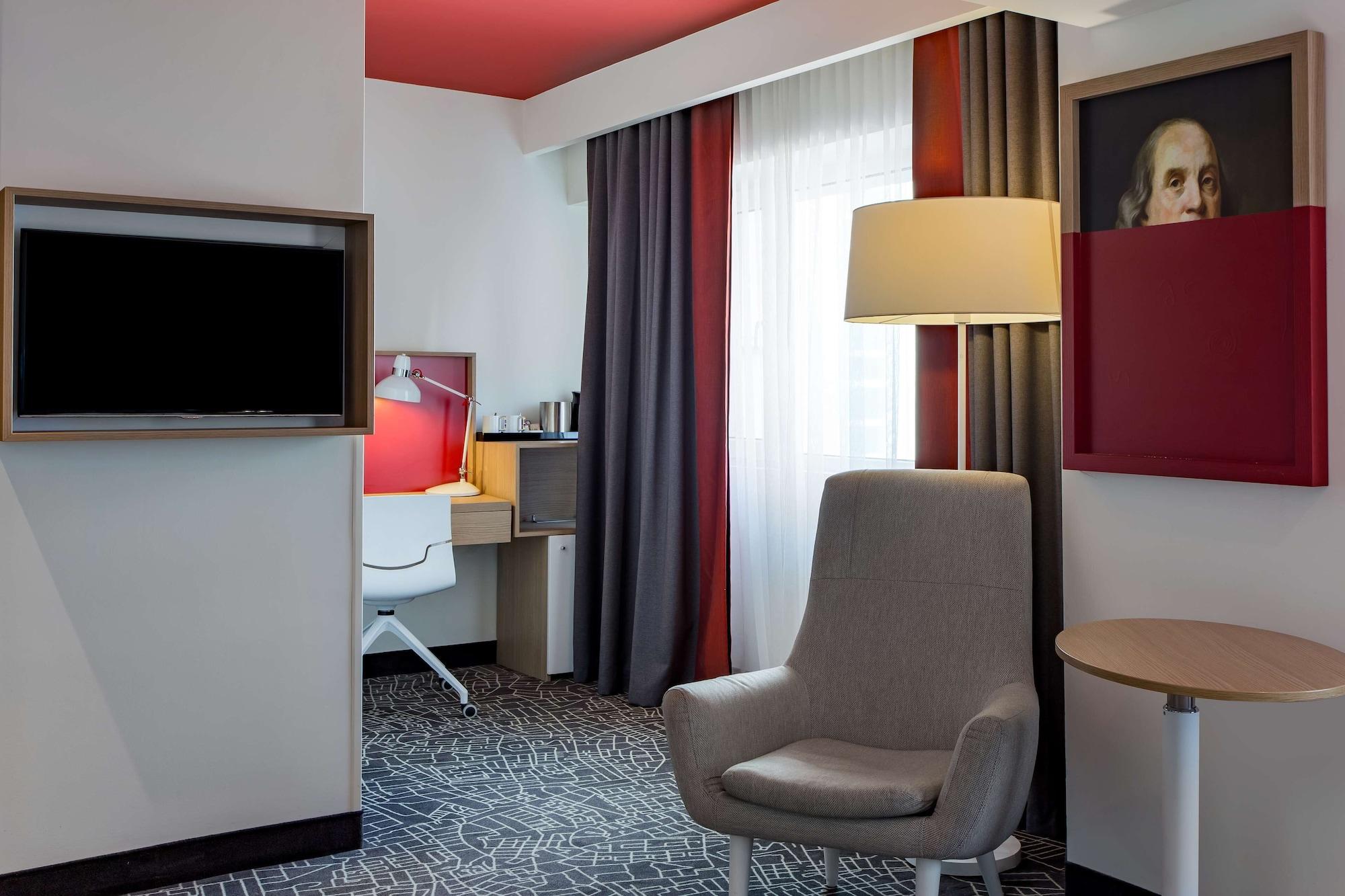 Park Inn By Radisson Bucharest Hotel & Residence Esterno foto