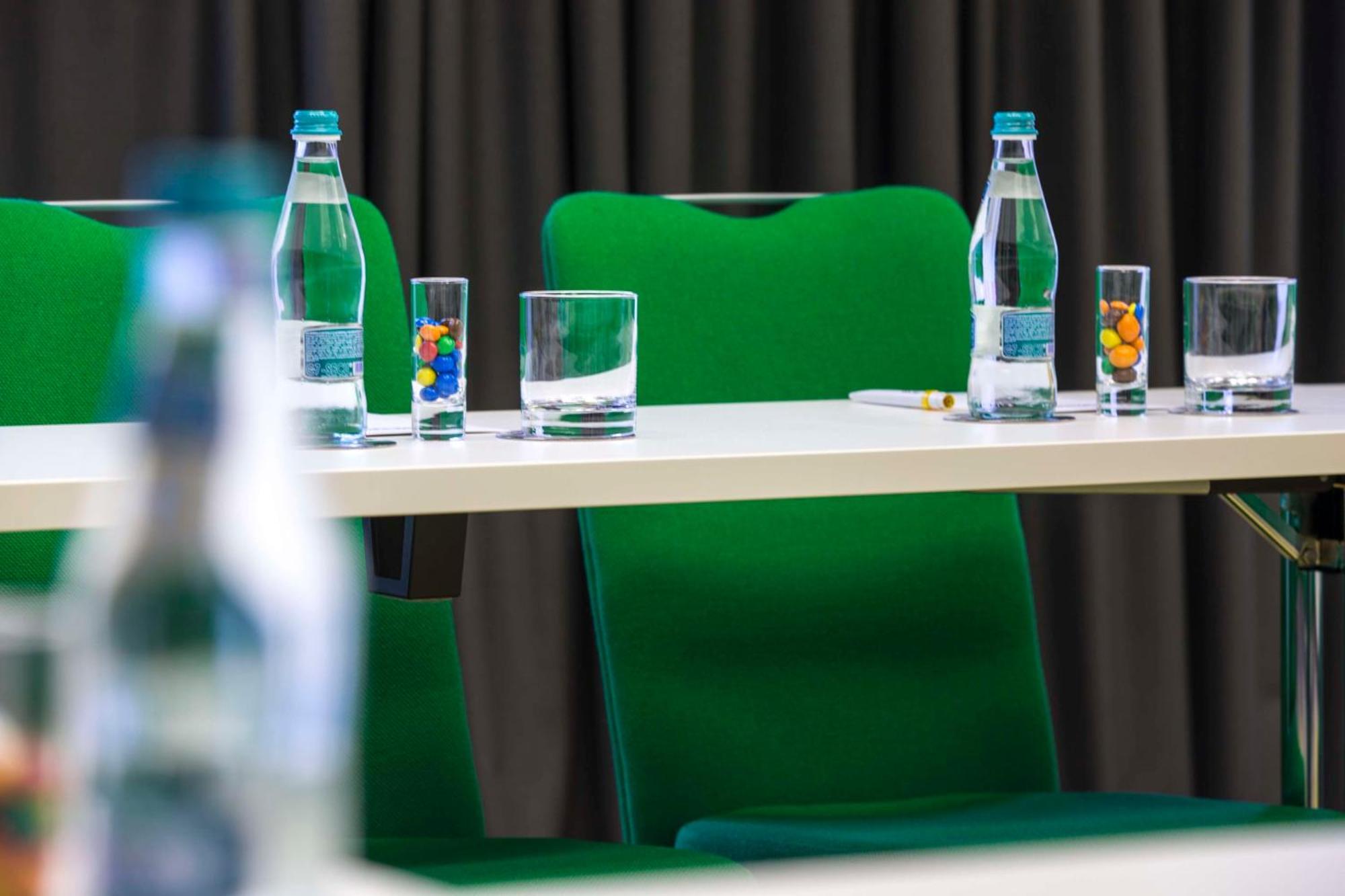 Park Inn By Radisson Bucharest Hotel & Residence Esterno foto