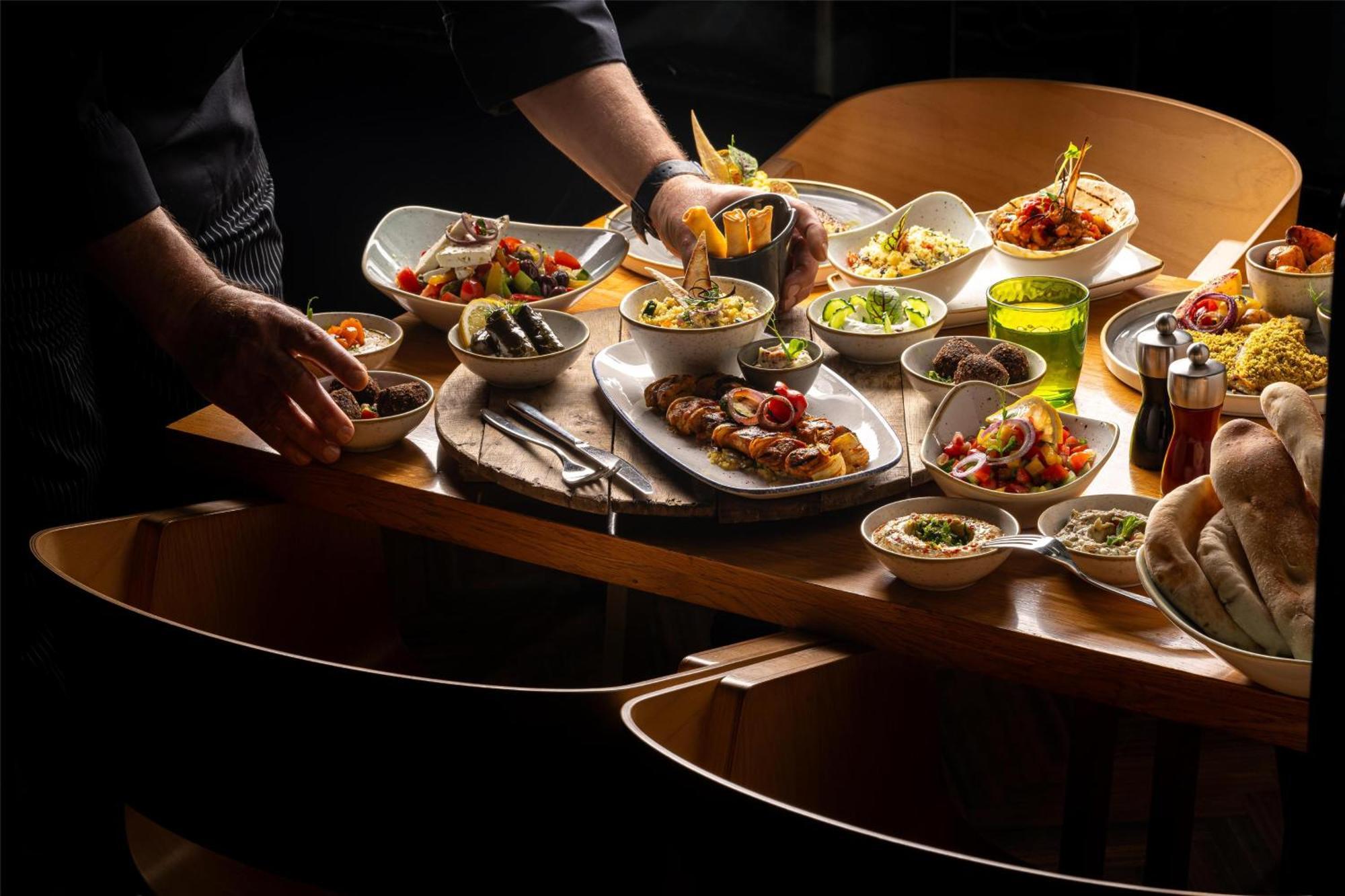 Park Inn By Radisson Bucharest Hotel & Residence Esterno foto